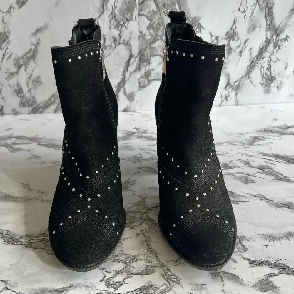 Fergie Dina Bootie Black Suede Silver Studded Block Heel Ankle 6 Gorpcore